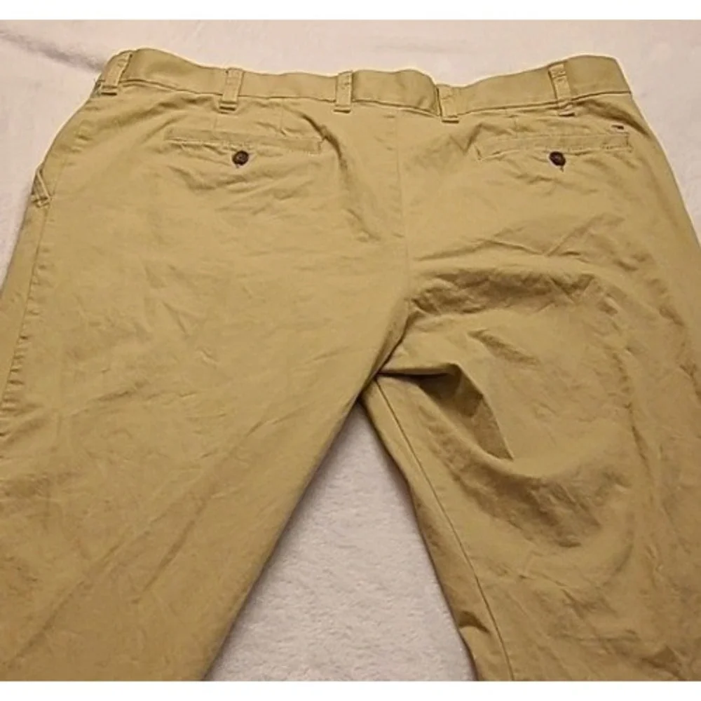 Tommy Hilfiger Men's Tailored Fit Chino Pants Tan Khaki 38x30 Flat Front Cotton